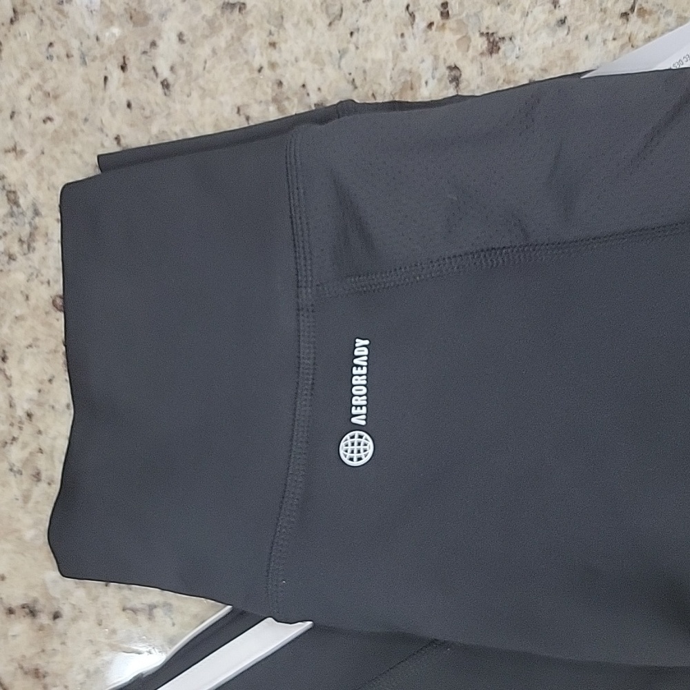 New with Tags Black 3 Stripe Addias High Rise 7/8 Leggings - Picture 4 of 4